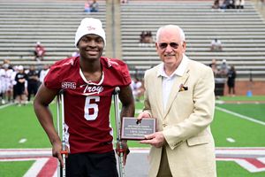 Image post by @TroyTrojansFB on Twitter