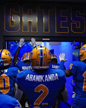 Image post by @pitt_fb on Instagram