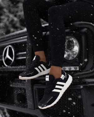 Image post by @dsw on Instagram