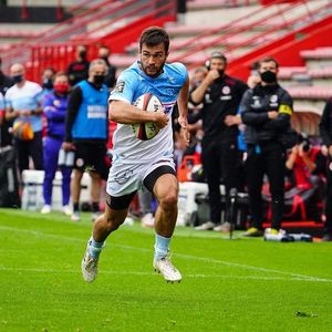 Image post by @avironrugbypro on Instagram