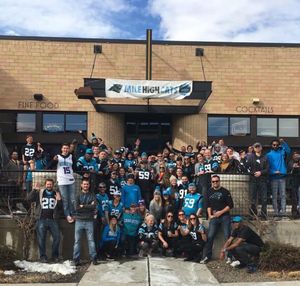 Image post by @roaringriot on Instagram