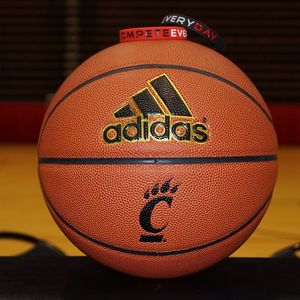 Image post by @gobearcatswbb on Instagram