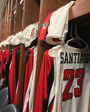Image post by @ysumenshoops on Instagram