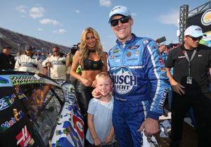 Image post by @StewartHaasRcng on Twitter