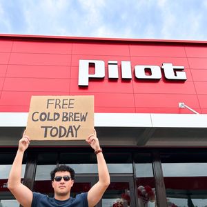 Image post by @pilotflyingj on Instagram
