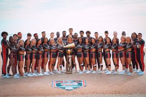 Image post by @navarro_college_cheer on Instagram