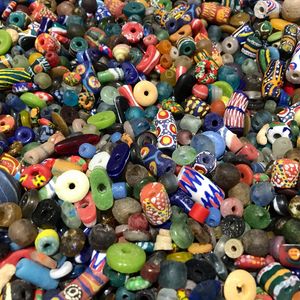 Image post by @beadcache on Instagram
