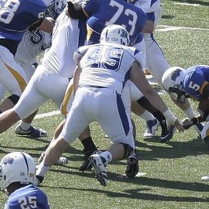 Image post by @drakebulldogsfb on Instagram
