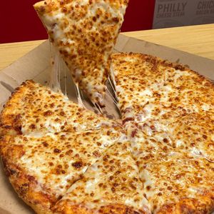 Image post by @dominos on Twitter
