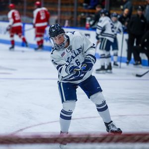 Image post by @yalemhockey on Instagram