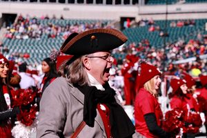 Image post by @TempleOwls on Twitter