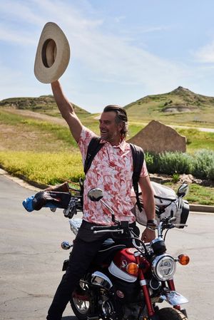 Image post by @joshduhamel on Twitter