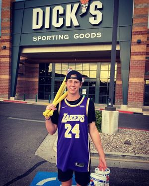 Image post by @bigleaguechewgum on Instagram