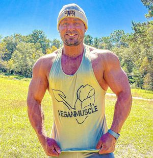 Image post by @thebodybuildingvegan on Instagram