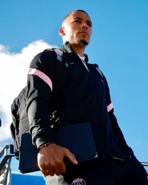 Image post by @psg on Instagram