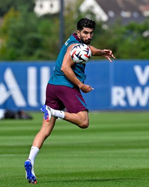 Image post by @psg on Instagram