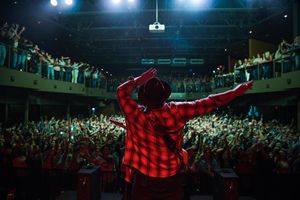 Image post by @leebrice on Instagram