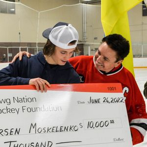 Image post by @dawgshockey on Instagram