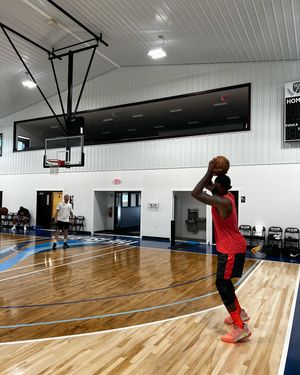 Image post by @kingjames on Instagram