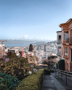 Image post by @onlyinsf on Instagram