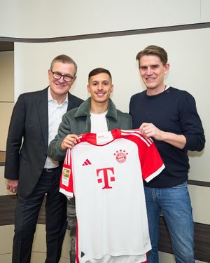 Image post by @fcbayern on Instagram