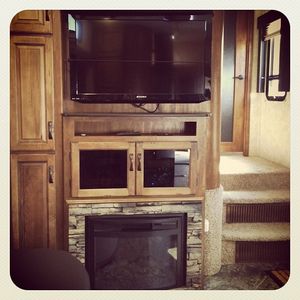 Image post by @c3rvsalesandrentals on Instagram