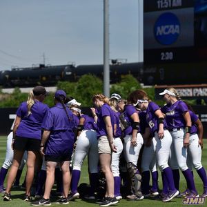 Image post by @jmusoftball on Instagram