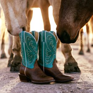 Image post by @tonylamaboots on Instagram