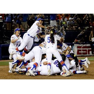 Image post by @gatorsports on Instagram