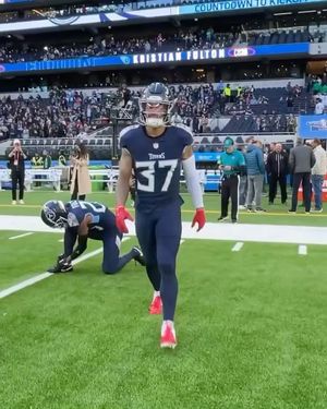 Image post by @titans on Instagram