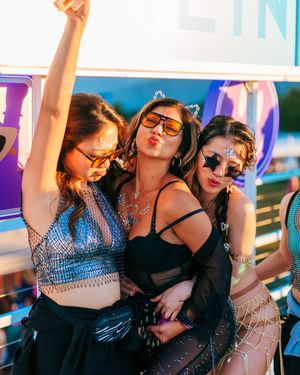 Image post by @shein_us on Instagram