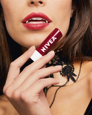 Image post by @niveausa on Instagram