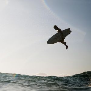 Image post by @olukai on Instagram