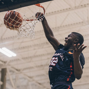 Image post by @nikeeyb on Instagram