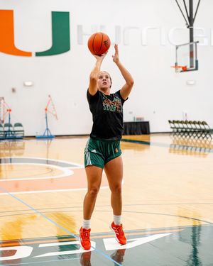 Image post by @caneswbb on Instagram