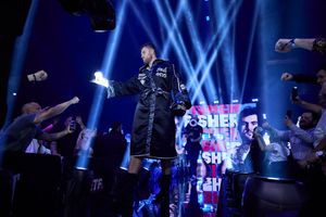 Image post by @MatchroomBoxing on Twitter