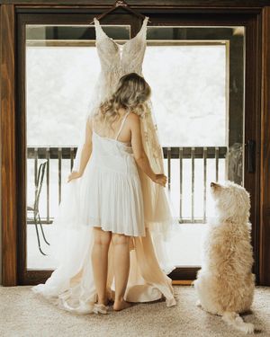 Image post by @theknot on Instagram