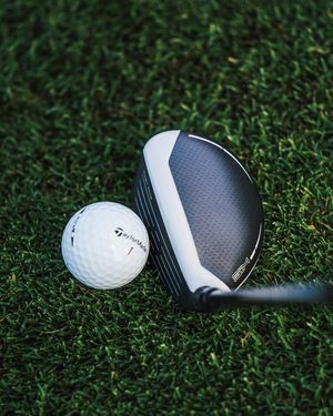 Image post by @taylormade_golf_japan on Instagram