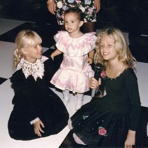 Image post by @parishilton on Instagram
