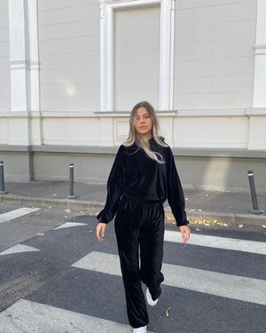 Image post by @moreamourbrand on Instagram