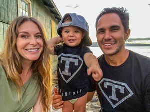 Image post by @therealcarlospena on Instagram
