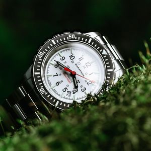 Image post by @marathonwatch on Instagram