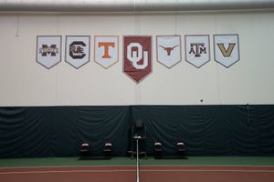 Image post by @ou_mtennis on Instagram