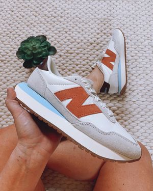 Image post by @dsw on Instagram