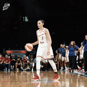 Video post by @phoenixmercury on Instagram