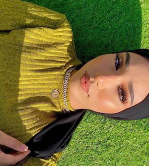 Image post by @fentybeauty on Instagram