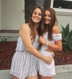 Image post by @jessicaahull on Instagram
