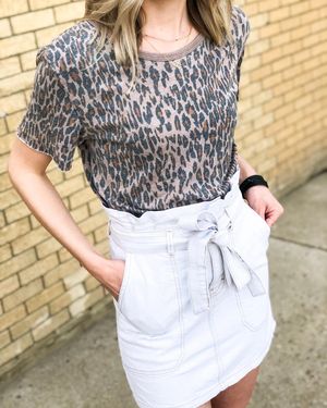 Image post by @shopoutoftown on Instagram