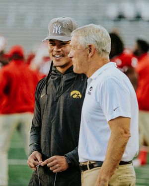 Image post by @hawkeyefootball on Instagram