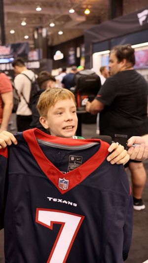 Video post by @Fanatics on Facebook